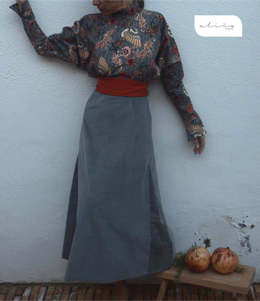 vestido aves cuello d